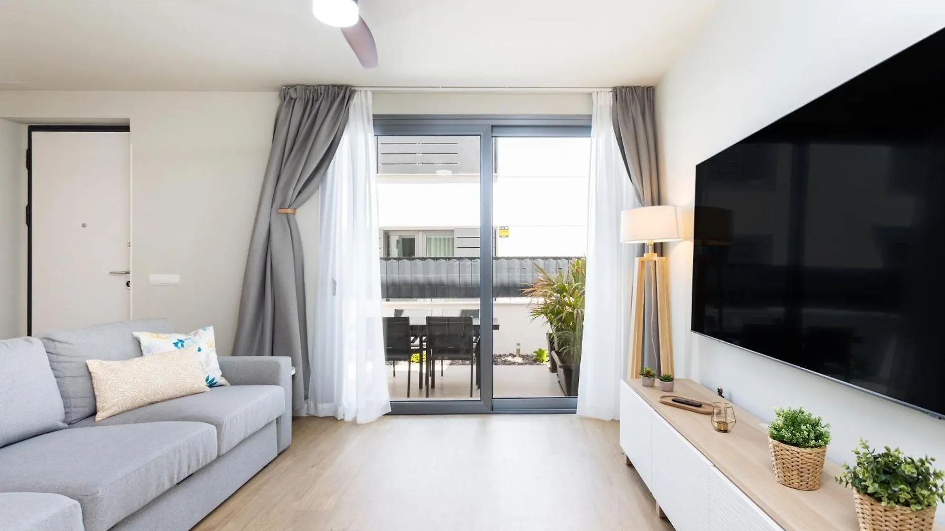 Home2Book Stylish Apartment Pool & Terrace Abades